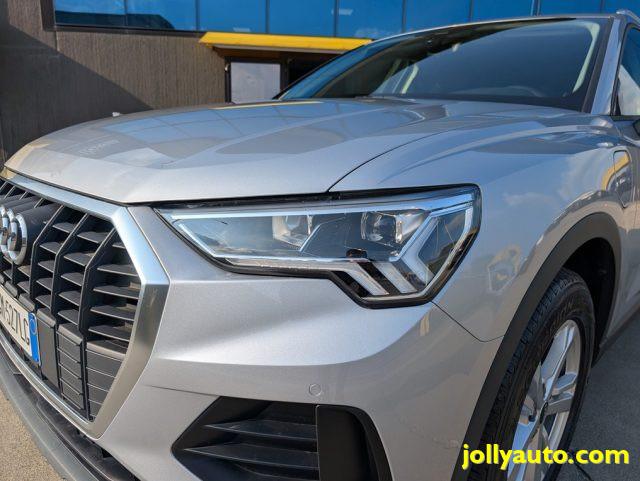 AUDI Q3 45 TFSI e S tronic Business Plug in Hybrid