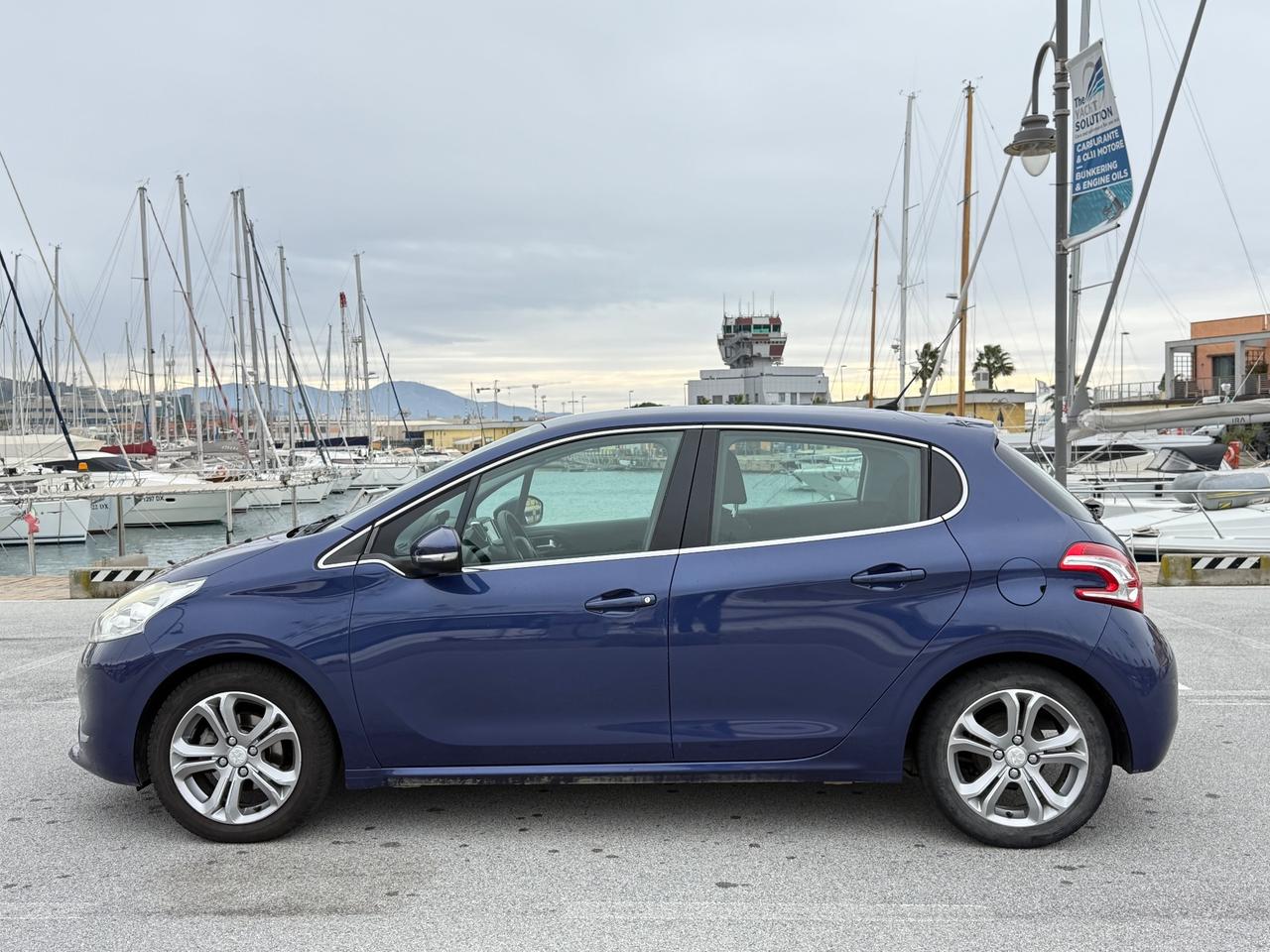 Peugeot 208 1.2 VTi 82 CV--GPL--GPL--NEOPATENTATI