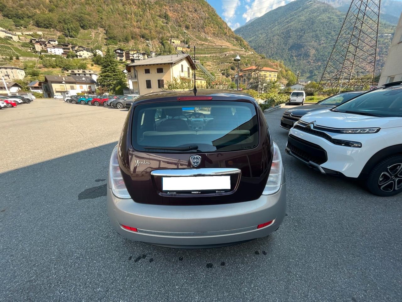 Lancia Ypsilon 1.4 Platino Ecochic Gpl Unico Proprietario Con Soli 78260 Km 