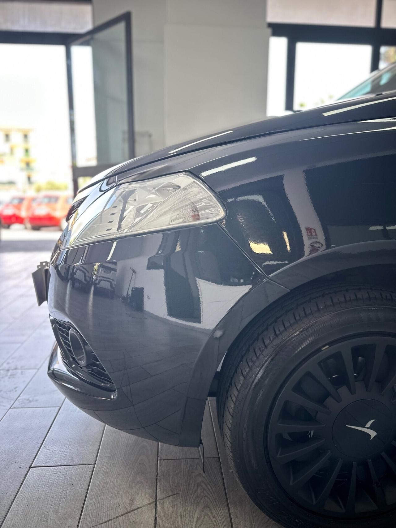 Lancia Ypsilon 1.2 GPL 69 CV 5 porte S&S Platinum