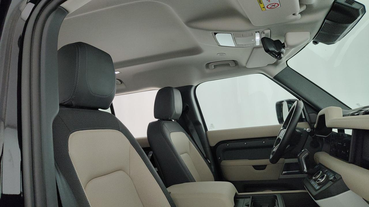 LAND ROVER Defender 110 3.0d i6 mhev X-Dynamic SE awd 200cv auto - autocarro