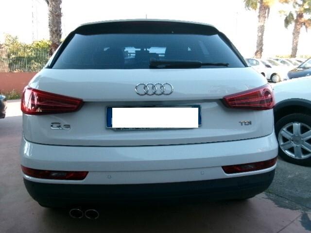 Audi Q3 2.0 TDI 120 CV Sport