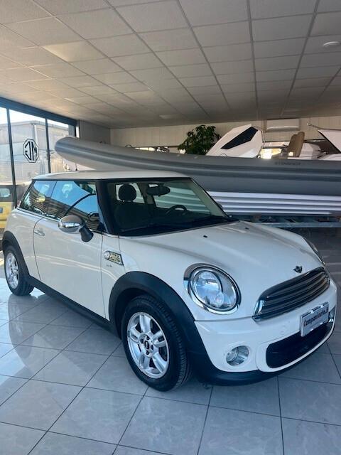 Mini 1.6 16V One (55kW)