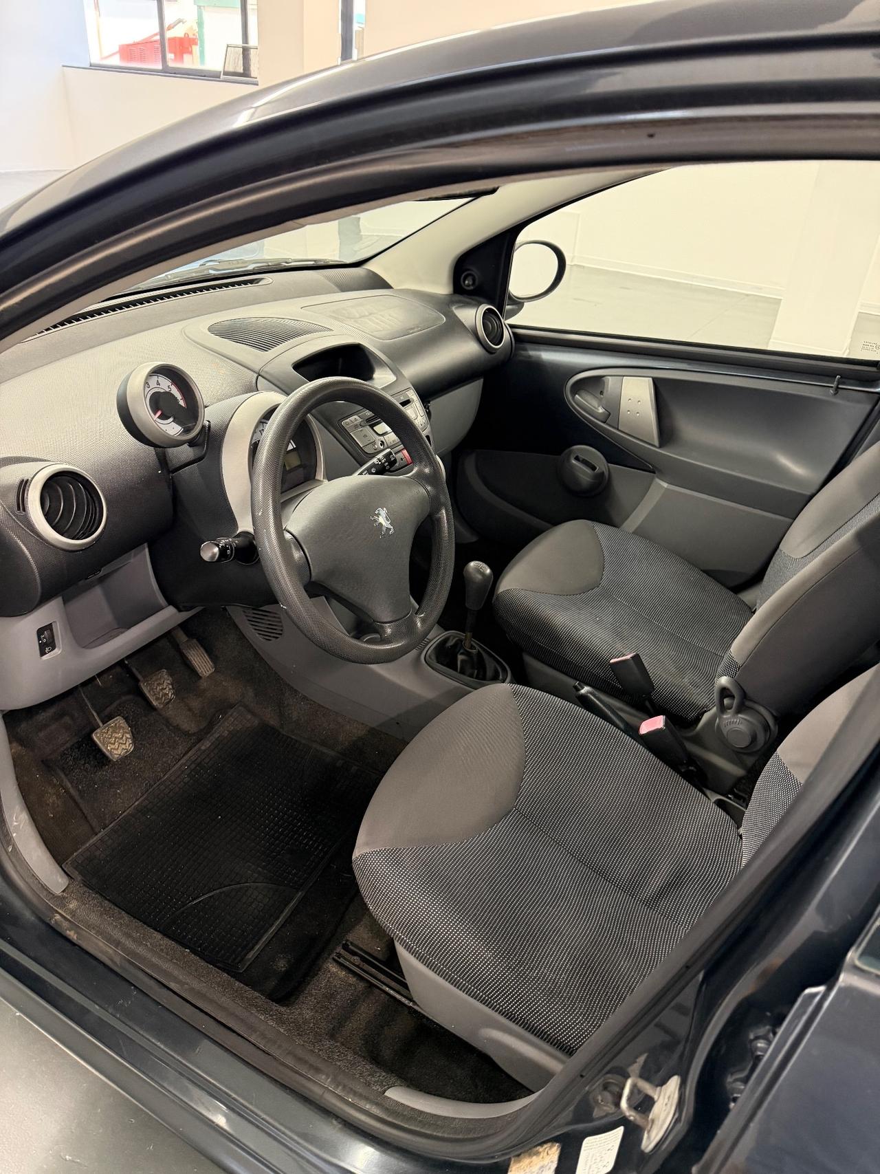 Peugeot 107 1.4 HDi 5p. Plaisir