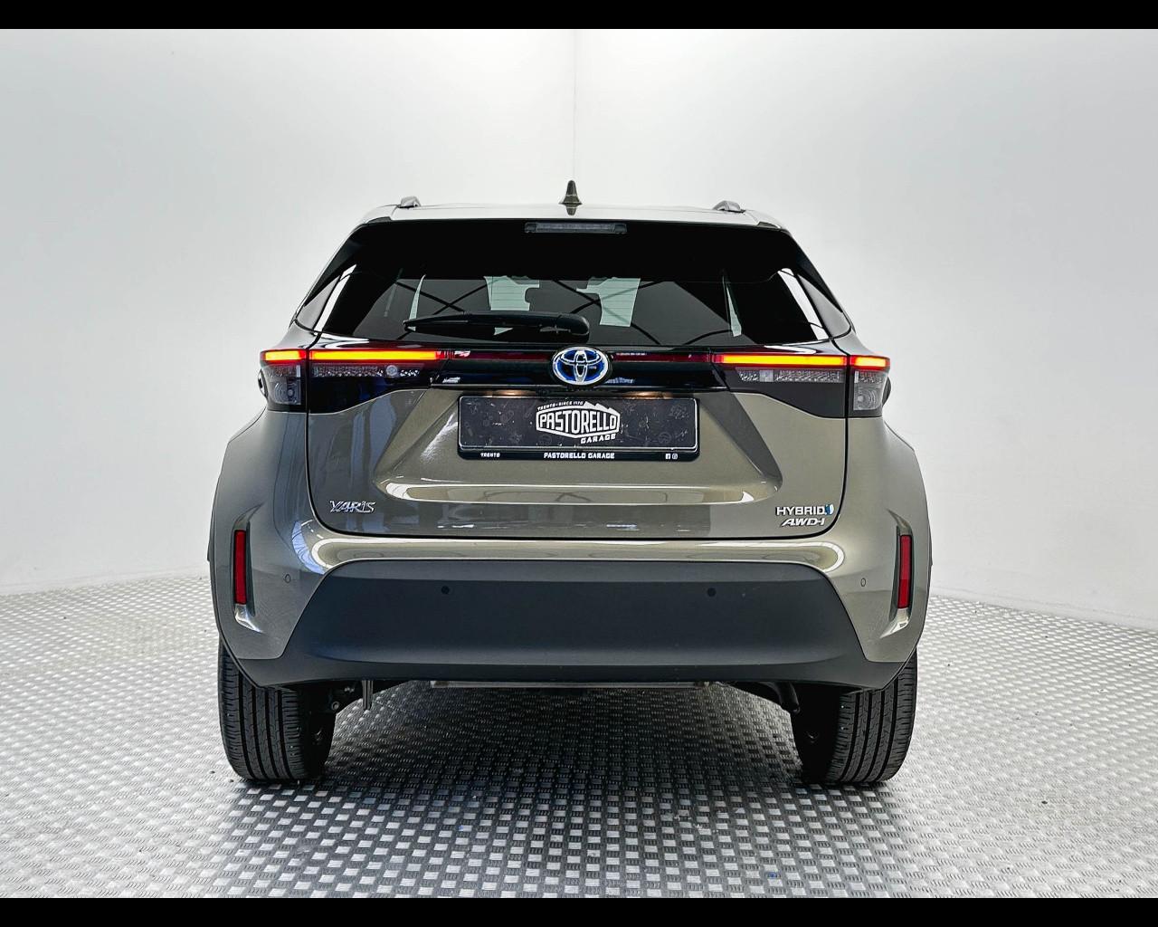 TOYOTA Yaris Cross - Yaris Cross 1.5 Hybrid 5p. E-CVT AWD-i Trend