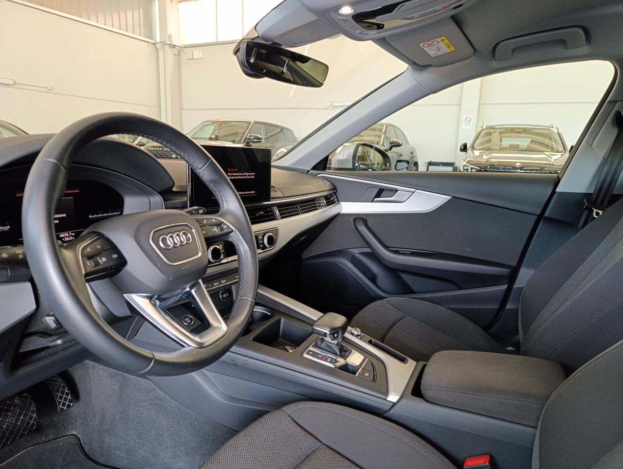 Audi A4 Avant 35 2.0 tdi mhev Business Advanced 163cv s-tronic