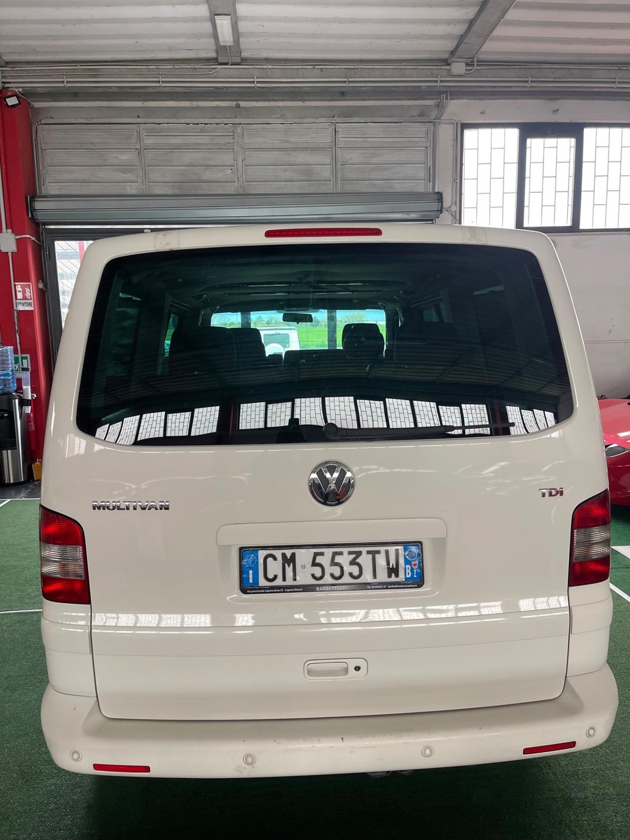 Volkswagen Multivan T5 2.5 TDI 7 Posti PERMUTE RATE