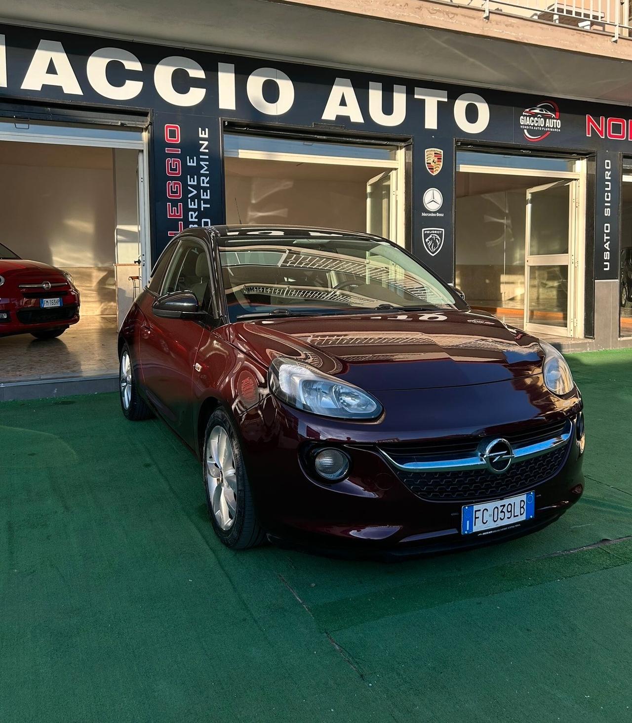 Opel Adam 1.2 70 CV