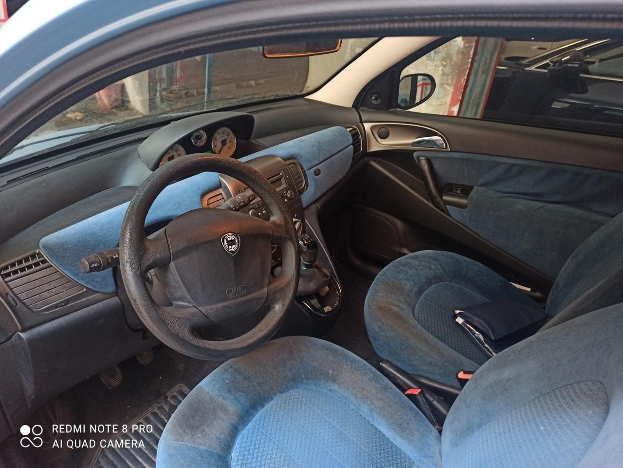 Lancia Ypsilon 1.2 Argento