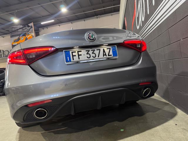 ALFA ROMEO Giulia MANUALE CERCHI DA 19 DOPPIO SCARICO