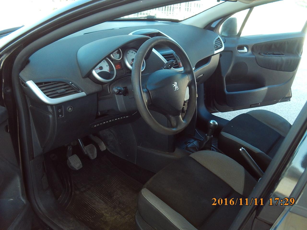 Peugeot 207 1.4 8V 75CV 5p. X Line ECO GPL