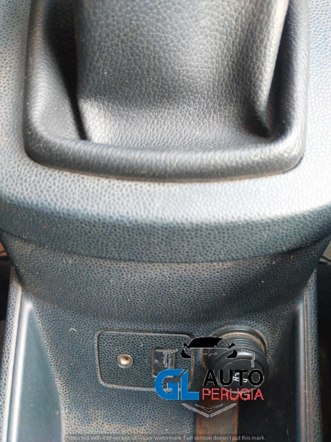 Ford Fiesta 1.4 tdci 5p titanium full opt neopatentati