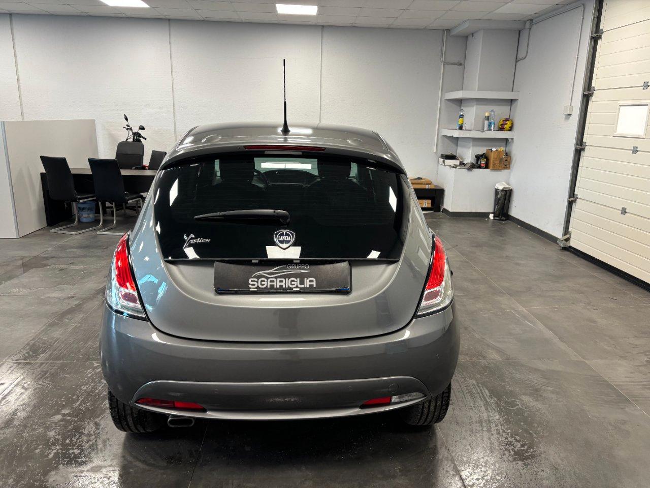 Lancia Ypsilon 1.2 GPL Gold Ecochic