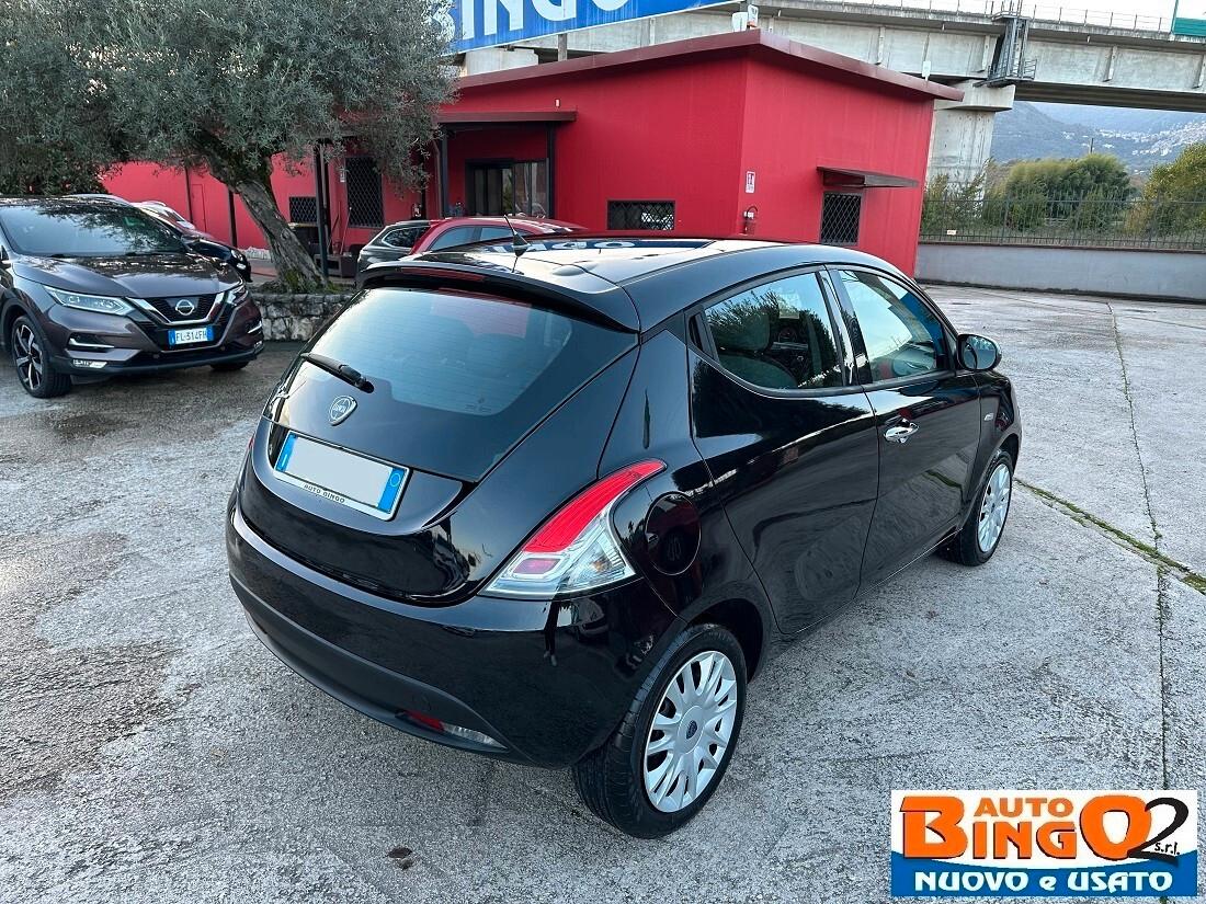 Lancia Ypsilon 1.3 MJT 16V 95 CV 5 porte S&S Silver