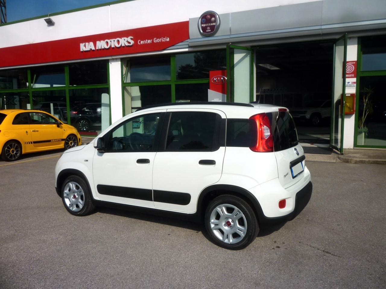 FIAT Panda 1.0 Hybrid 70 CV KM0 BIANCO 2023