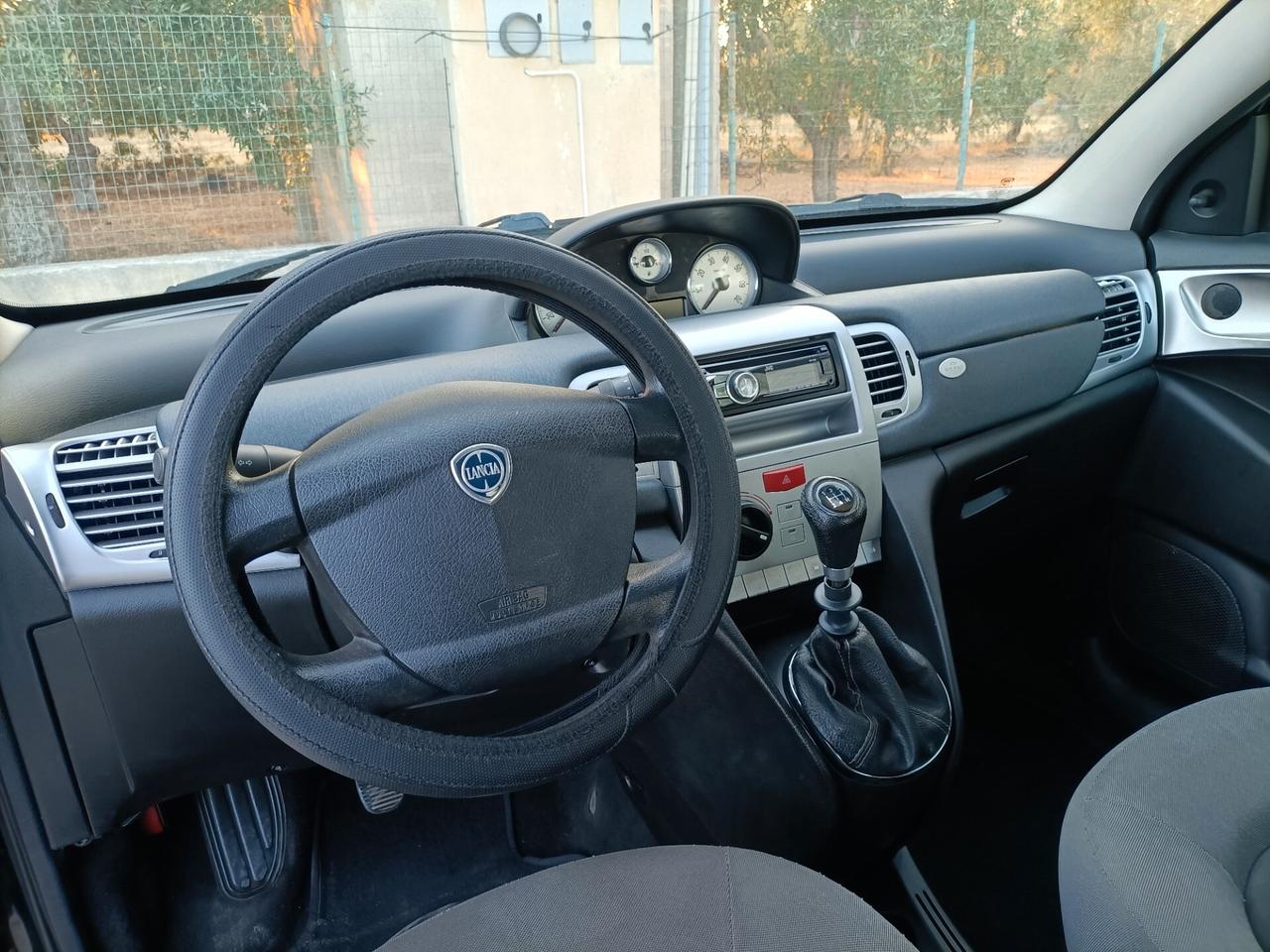 Lancia Ypsilon 1.2 Argento