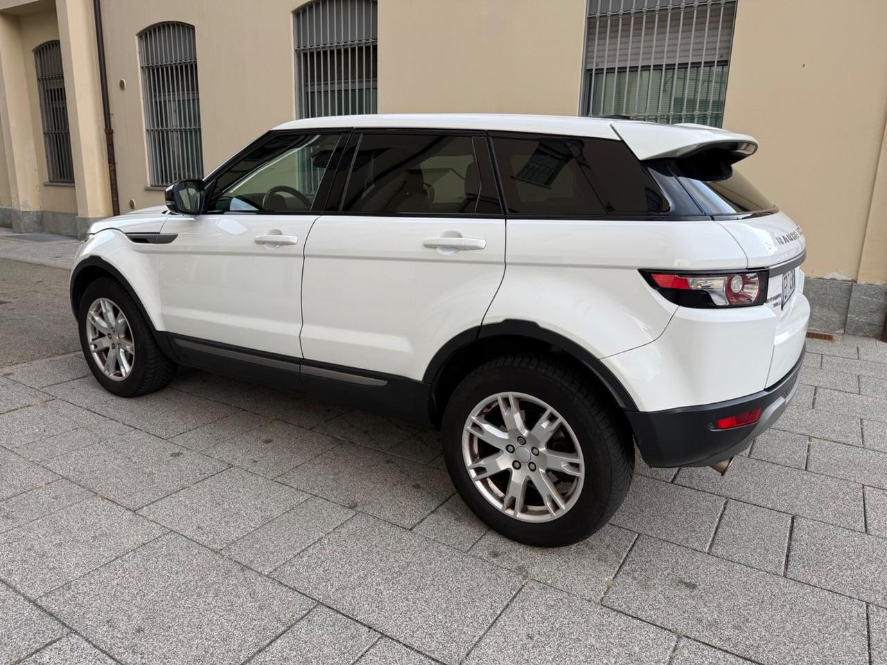 Land Rover Range Evoque 2.2 TD4 5p. Prestige