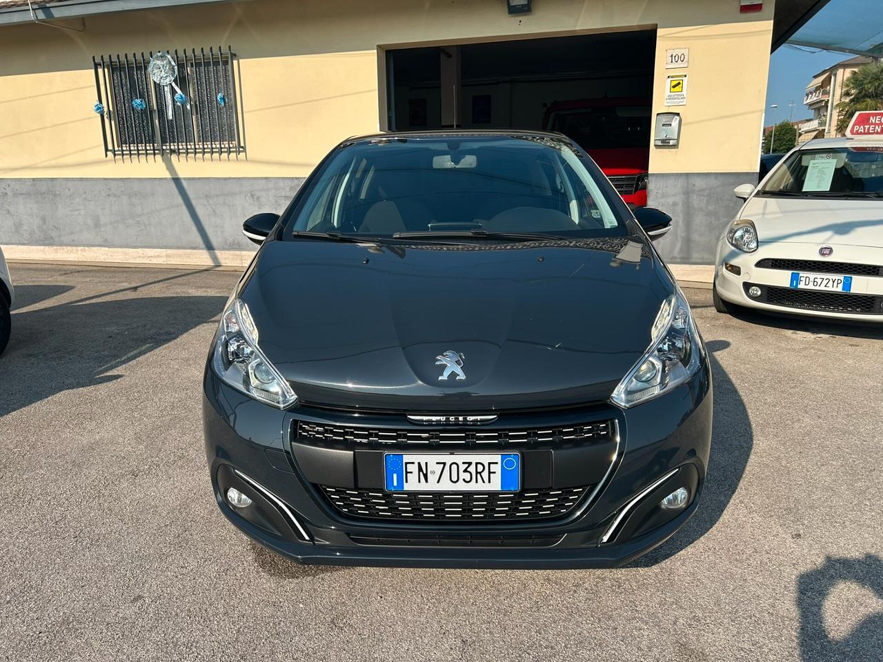 Peugeot 208 1.6 BlueHDi 75CV 5p. Black Line - OK NEOPATENTATI