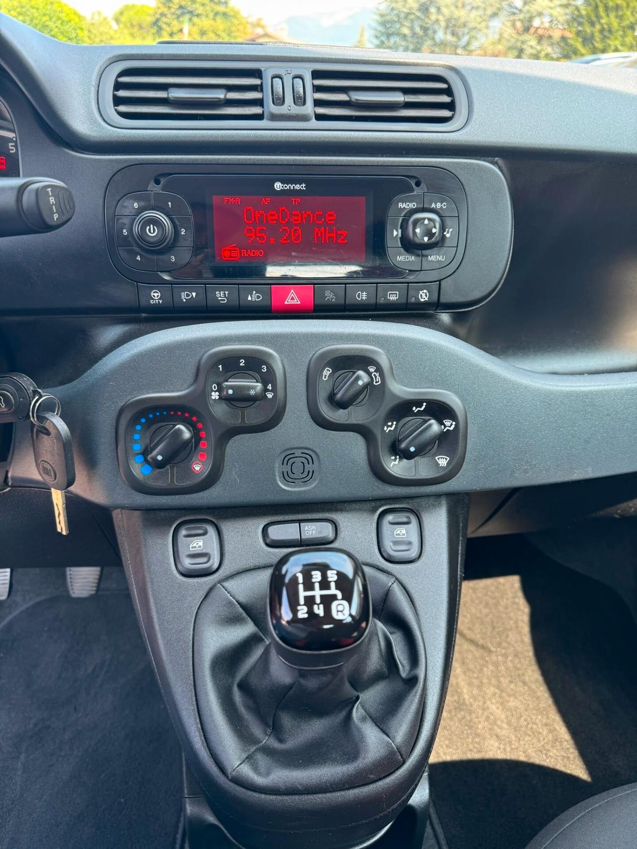 Fiat Panda 1.2 Lounge 69CV 49000 KM OK NEOPATENTATI - UNICOPROPRIETARIO