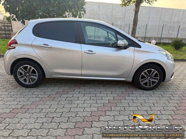 PEUGEOT 208 1.4 8V HDi 68CV 5p. Business,neopatentato