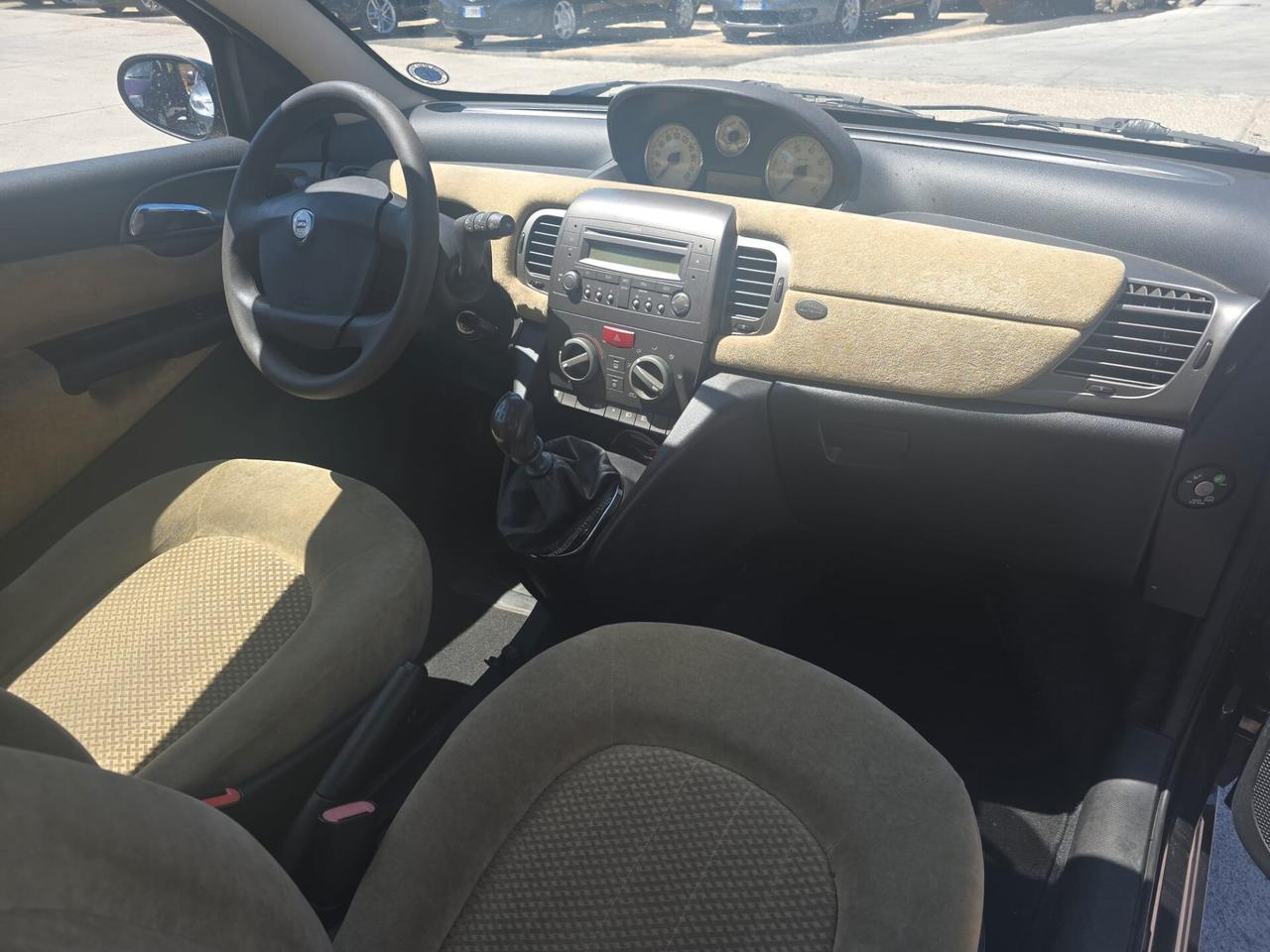 Lancia Ypsilon 1.2 Argento