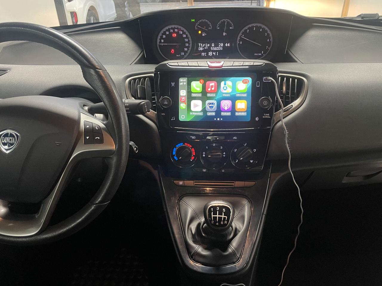 Lancia Ypsilon 1.0 FireFly 5 porte S&S Hybrid Gold