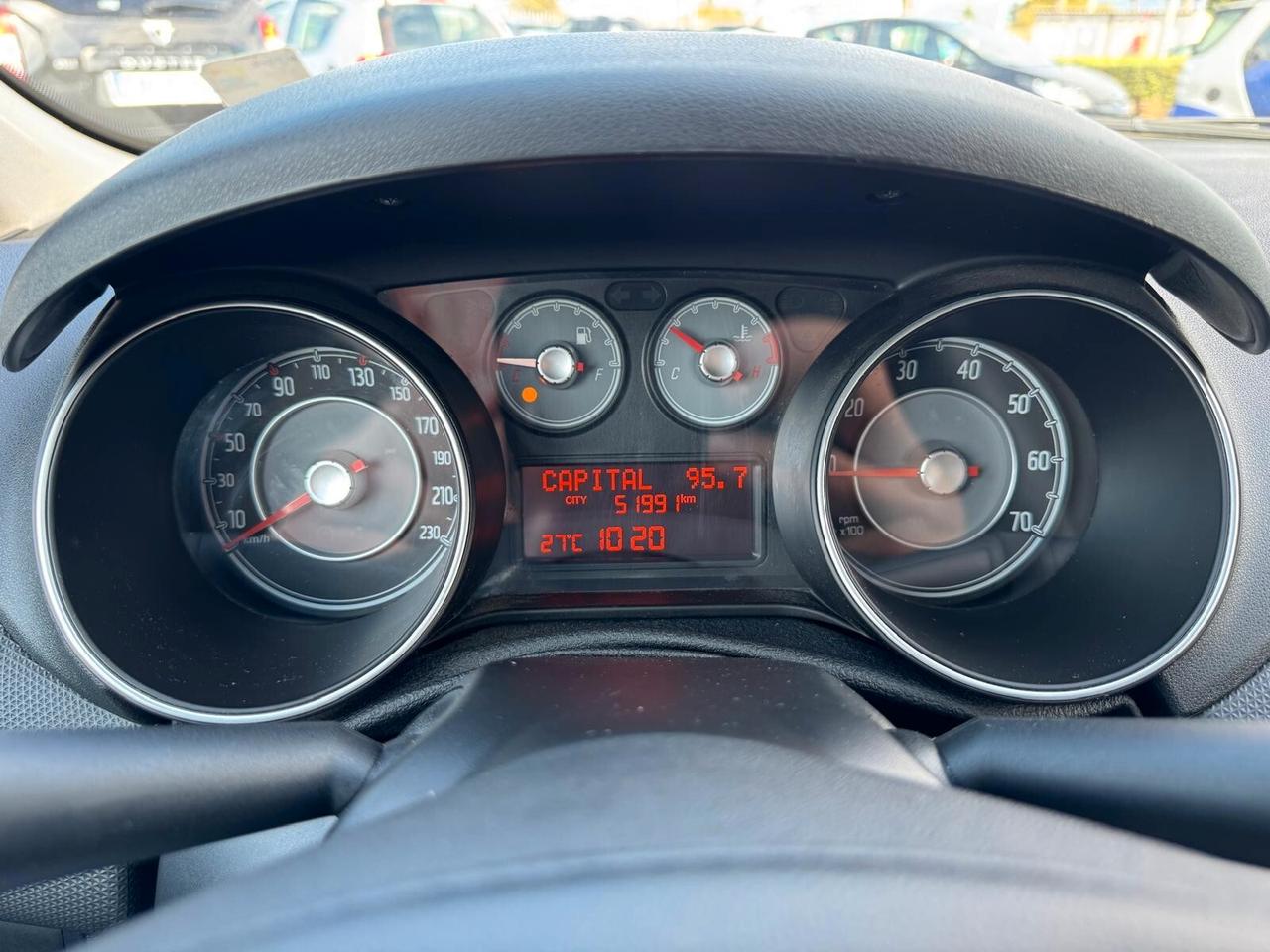 Fiat Punto 1.2 BENZ 5P NEOPATENTATI 2016