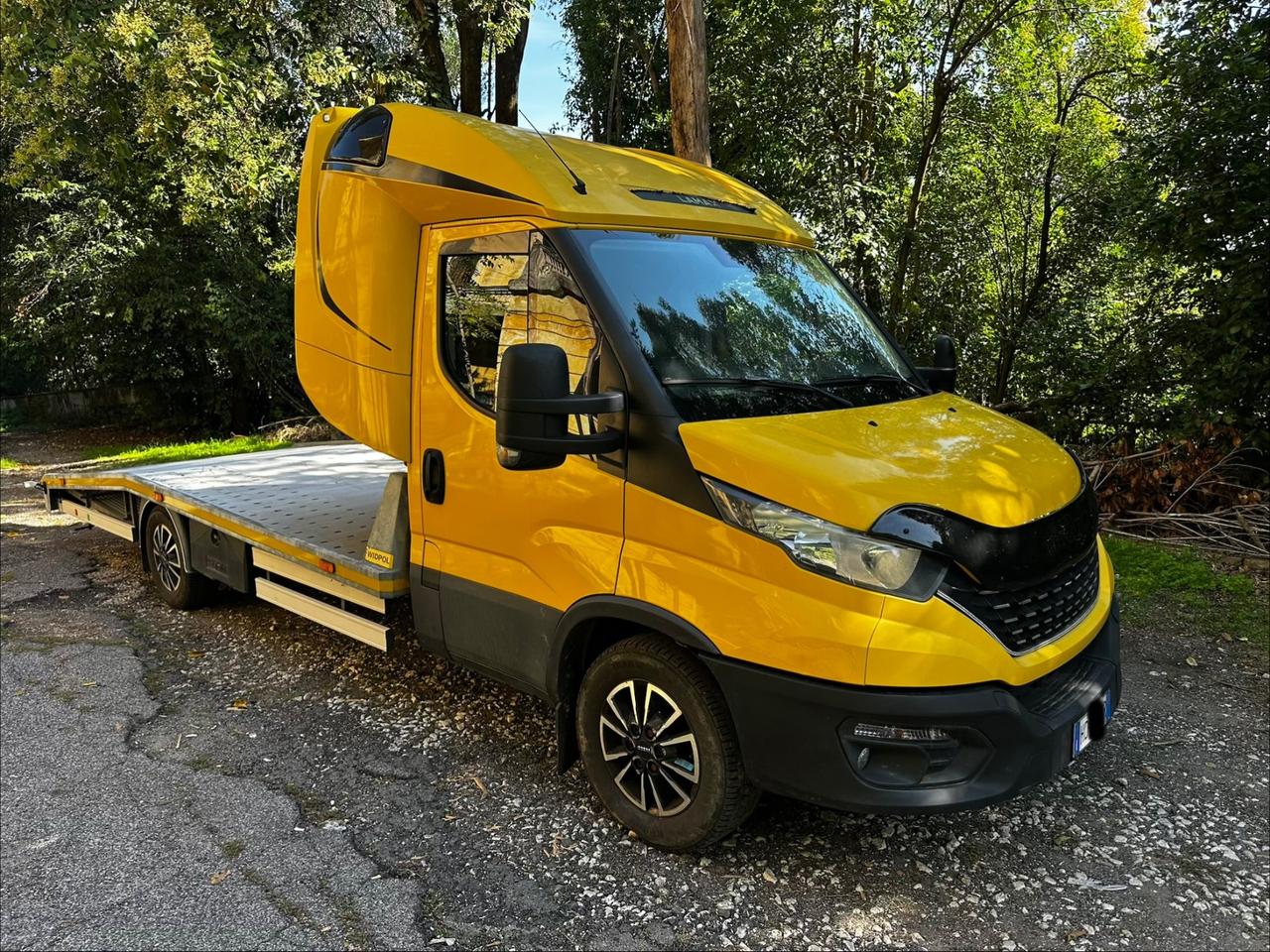 Iveco Daily Carroattrezzi Patente B Cabinato Full 2021