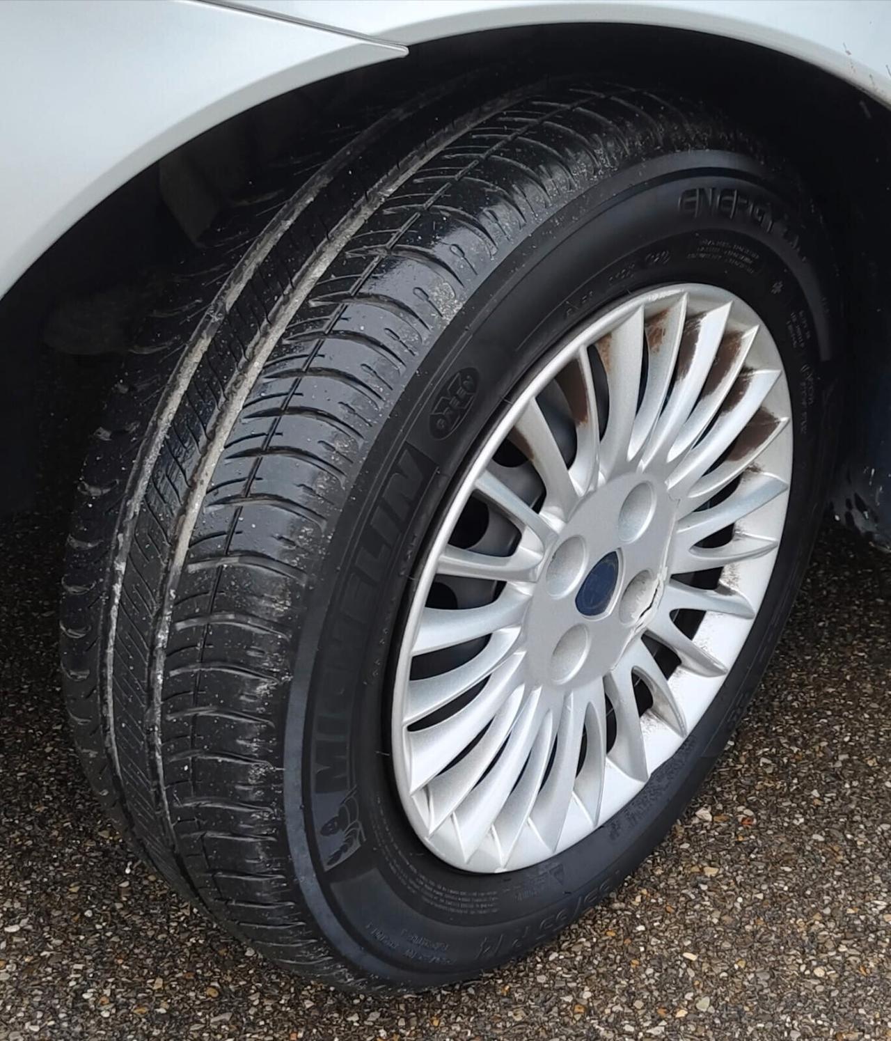 Lancia Ypsilon 1.4 Argento Ecochic GPL