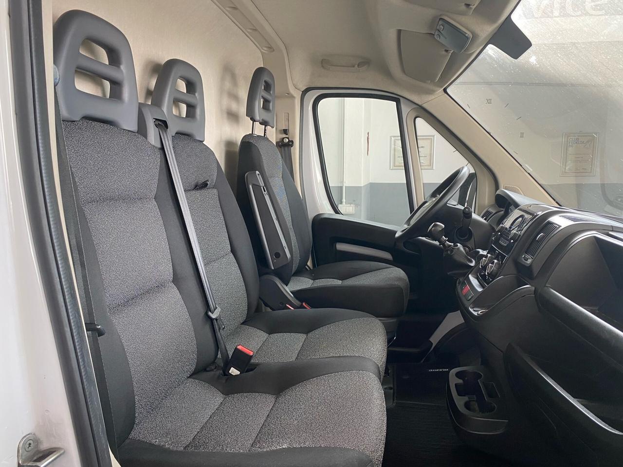 VENDITA AUTOCARRO: €17.000 IVA
