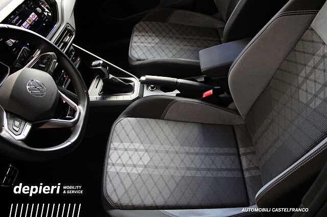 Volkswagen Taigo 1.0 TSI DSG R-Line -Ok Neop