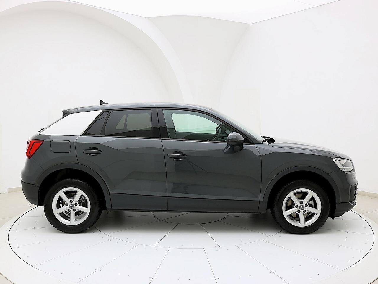 Audi Q2 30 TDI S tronic Business Design