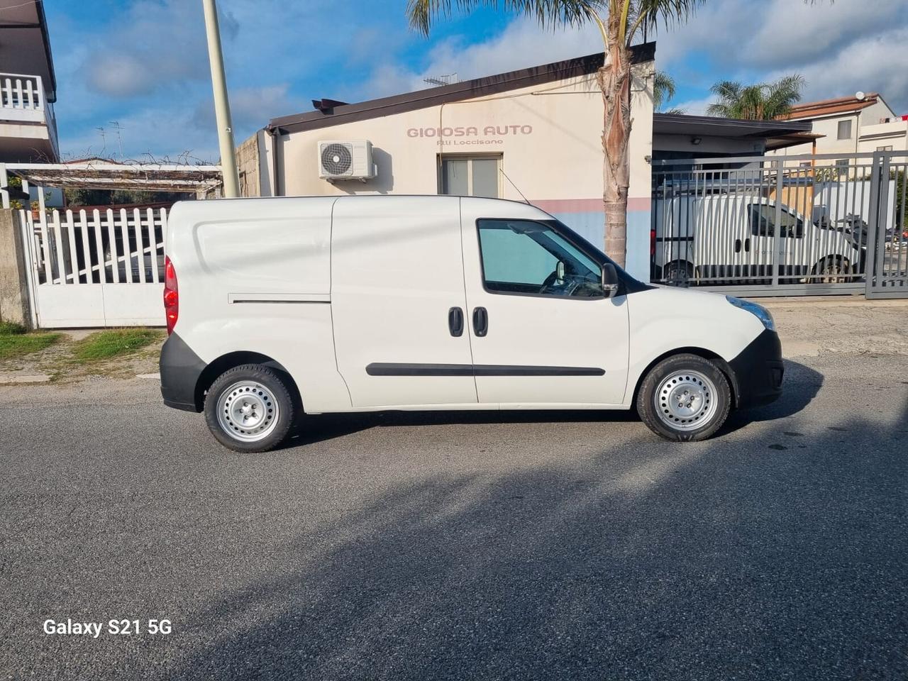 Opel Combo 1.3 CDTi 95CV maxi con allestimento