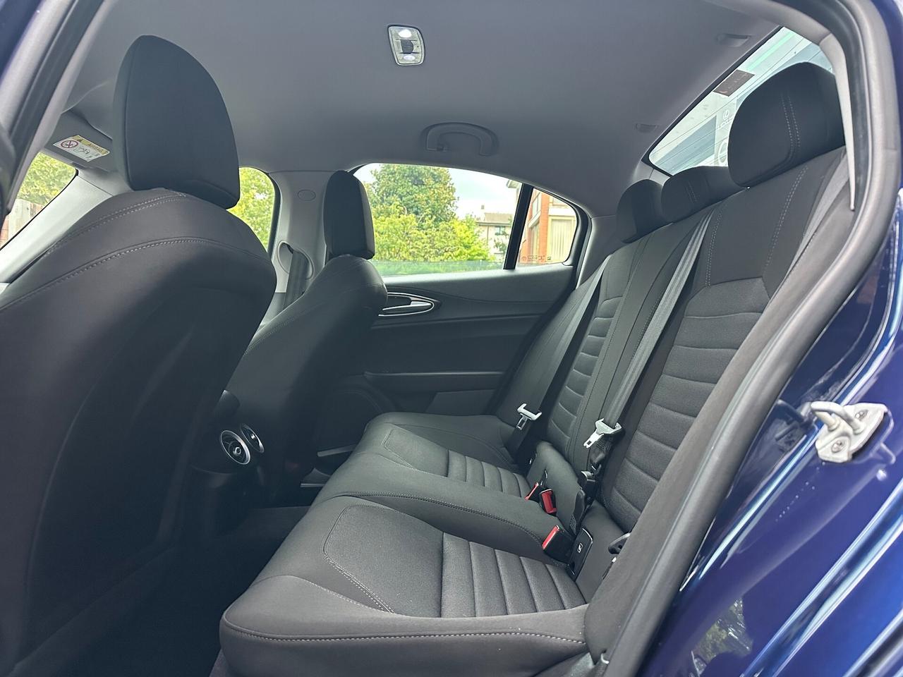Alfa Romeo Giulia 2.2 Turbodiesel 180 CV AT8 Eco Business