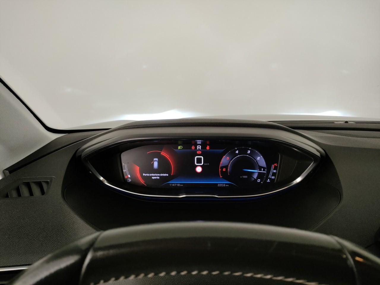 PEUGEOT 3008 1.5 bluehdi Allure 130cv EAT8