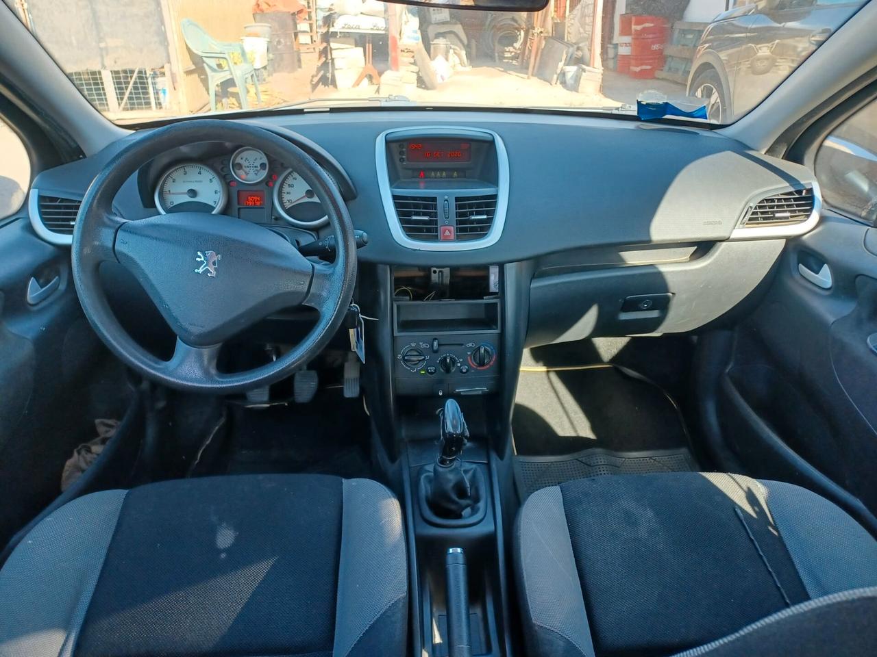 Peugeot 207 1.4 88CV 5p. ONE Line