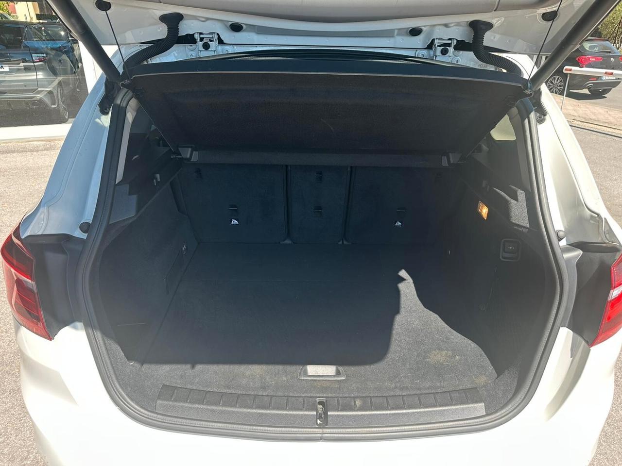 Bmw 2er Active Tourer 218d Advantage
