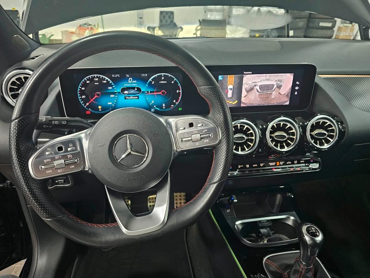 NUOVA MERCEDES-BENZ CLASSE B 180d 116CV PREMIUM AMG