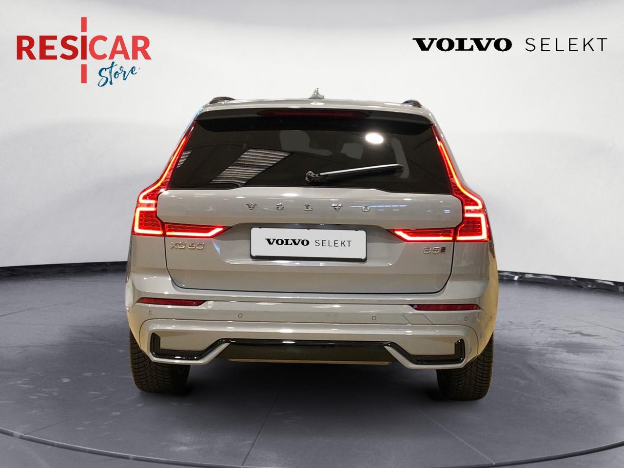 VOLVO XC60 2.0 b5 Plus Dark awd auto