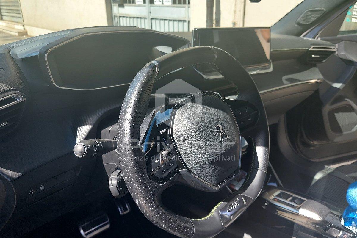 PEUGEOT 2008 BlueHDi 130 S&S EAT8 GT