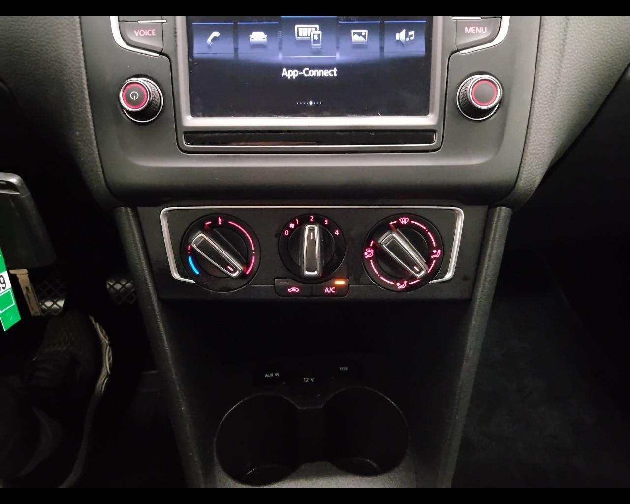 VOLKSWAGEN Polo V 2014 - Polo 5p 1.0 mpi Comfortline 60cv