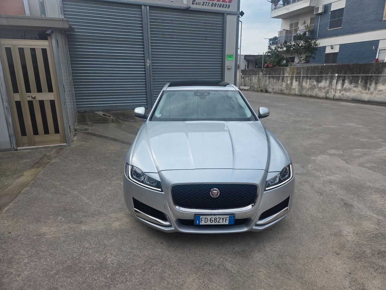 Jaguar XF 2.0 D 180 CV aut. Portfolio