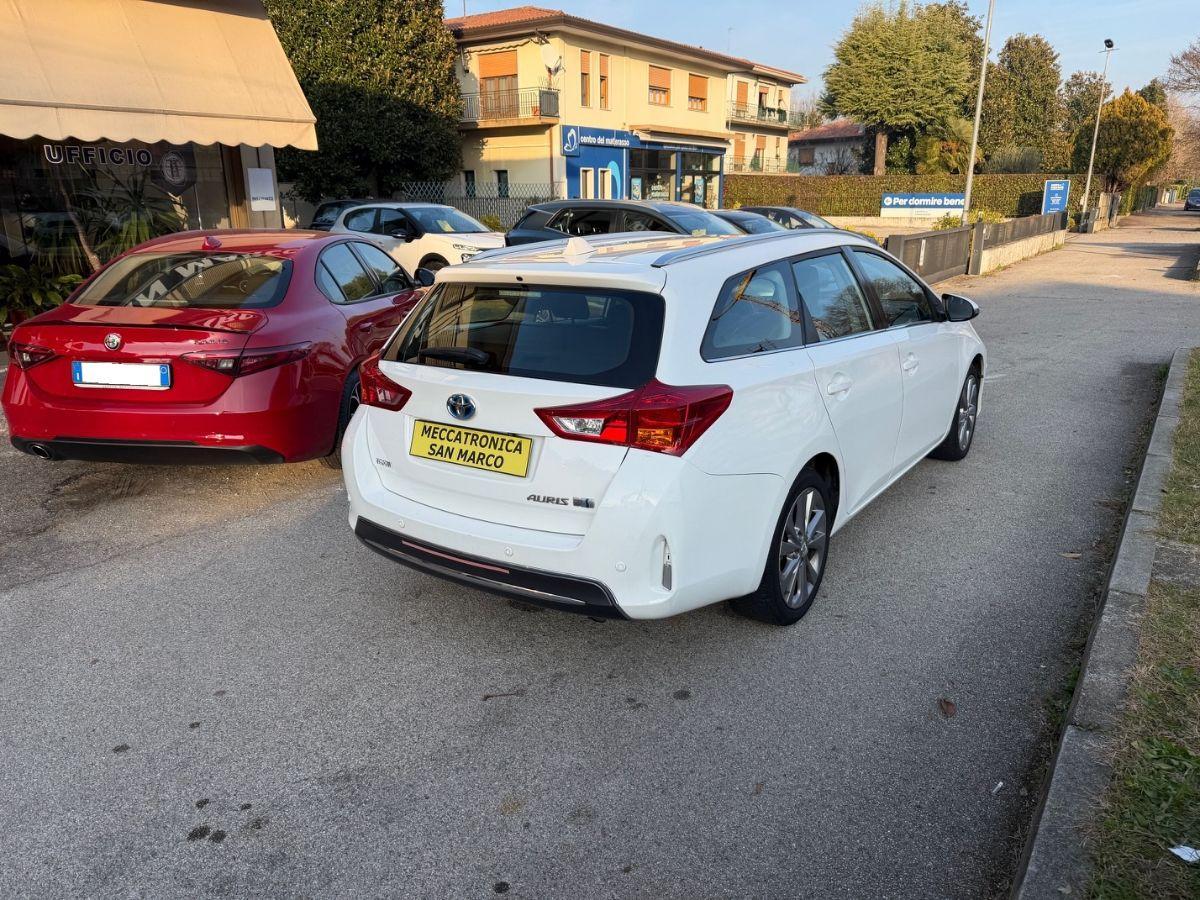 TOYOTA - Auris - TS 1.8 Hybrid Lounge #TAG.TOYOTA