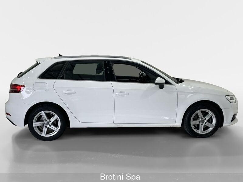 Audi A3 A3 SPB 30 g-tron S tronic Business
