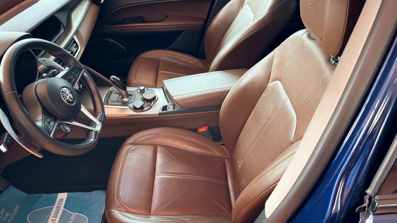 Alfa Romeo Stelvio 2.2 Turbodiesel 210 CV AT8 Q4 Executive
