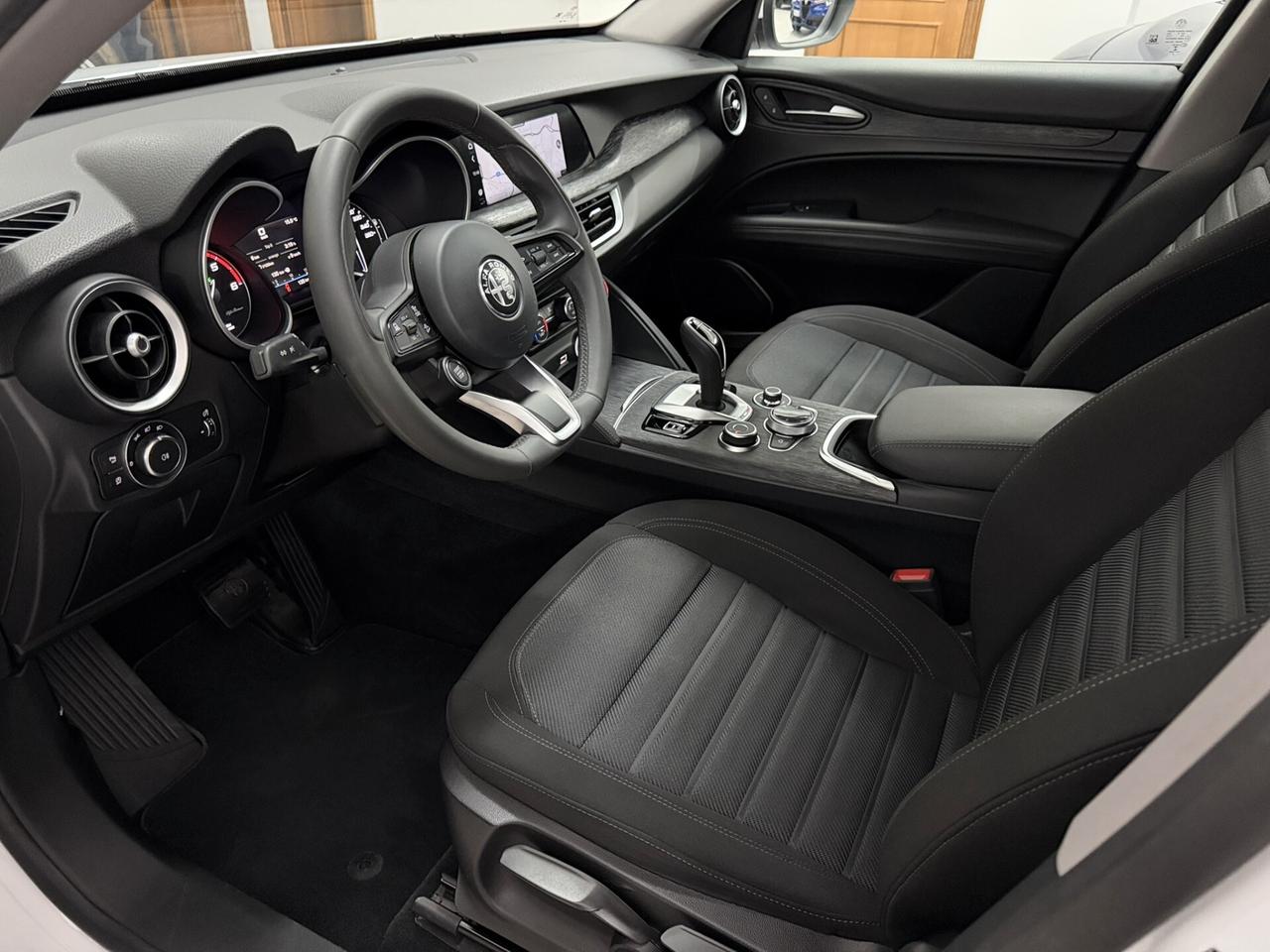 2.2 TD 160CV BUSINESS VETRI SCURI NAVIGAZIONE TAGLIANDATA