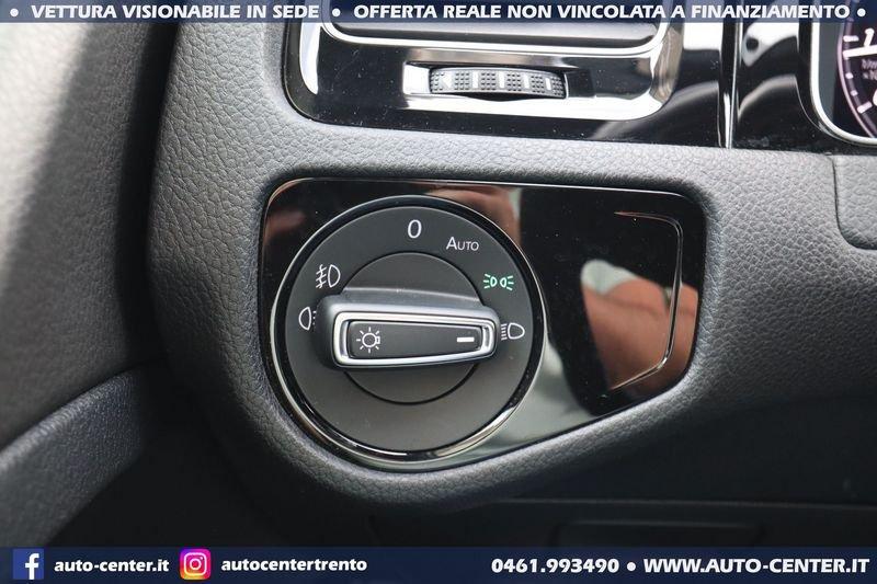 Volkswagen Golf 7.5 GTI Performance 2.0 TSI DSG 5p *TETTO PELLE