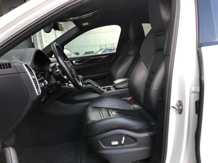 Porsche Cayenne Coupé 3.0 V6