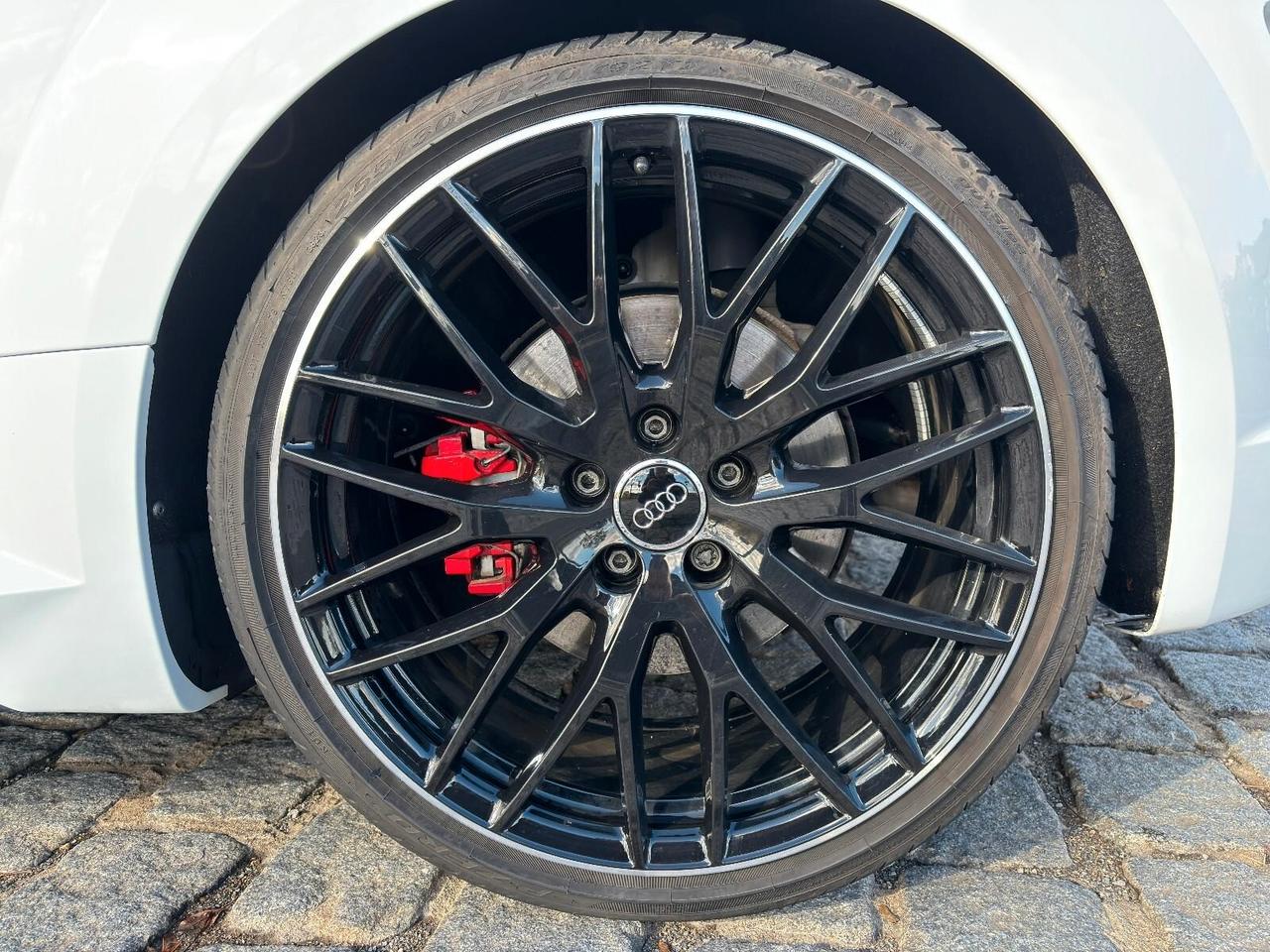 Audi TT TTS Coupé TFSI quattro S tronic Competition