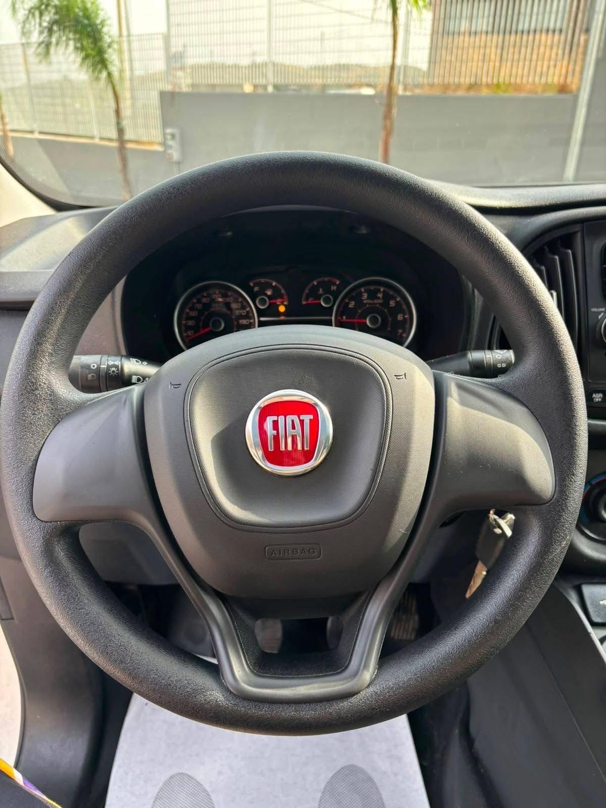 Fiat Doblo Doblò 1.6 MTJ 105 Cv E6D modello Lounge